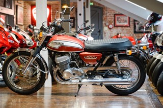 Suzuki T500