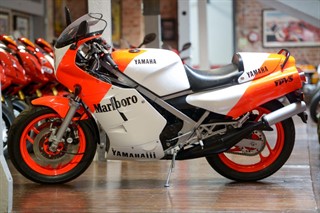 Yamaha RD500LC