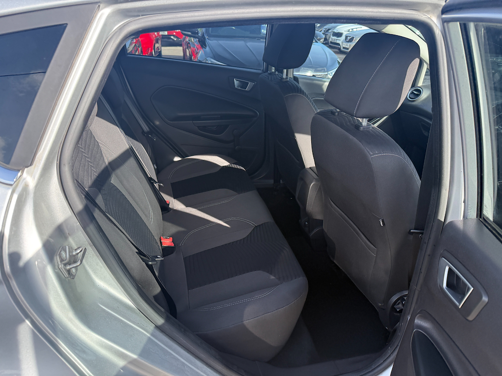 2015 15 FORD FIESTA