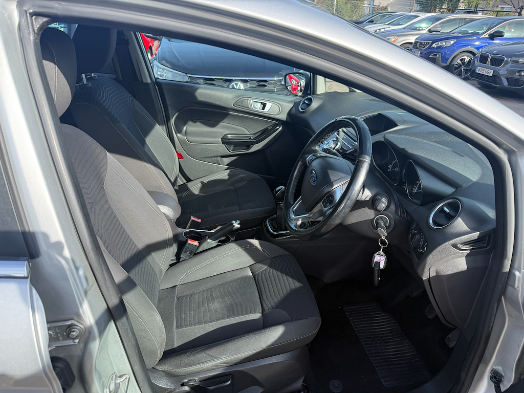 2015 15 FORD FIESTA