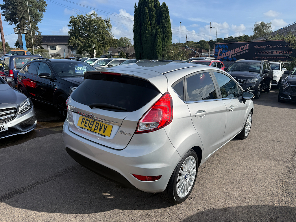 2015 15 FORD FIESTA