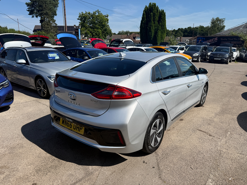 2016 66 HYUNDAI IONIQ