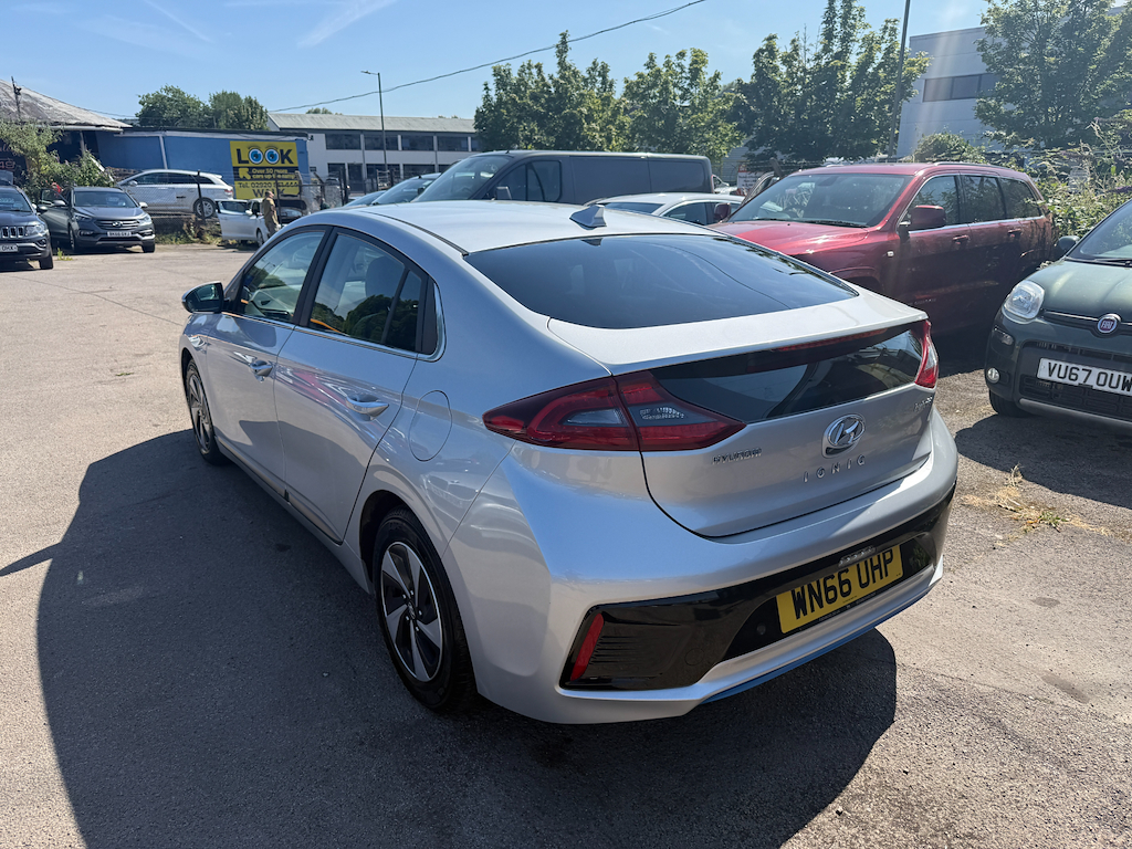 2016 66 HYUNDAI IONIQ