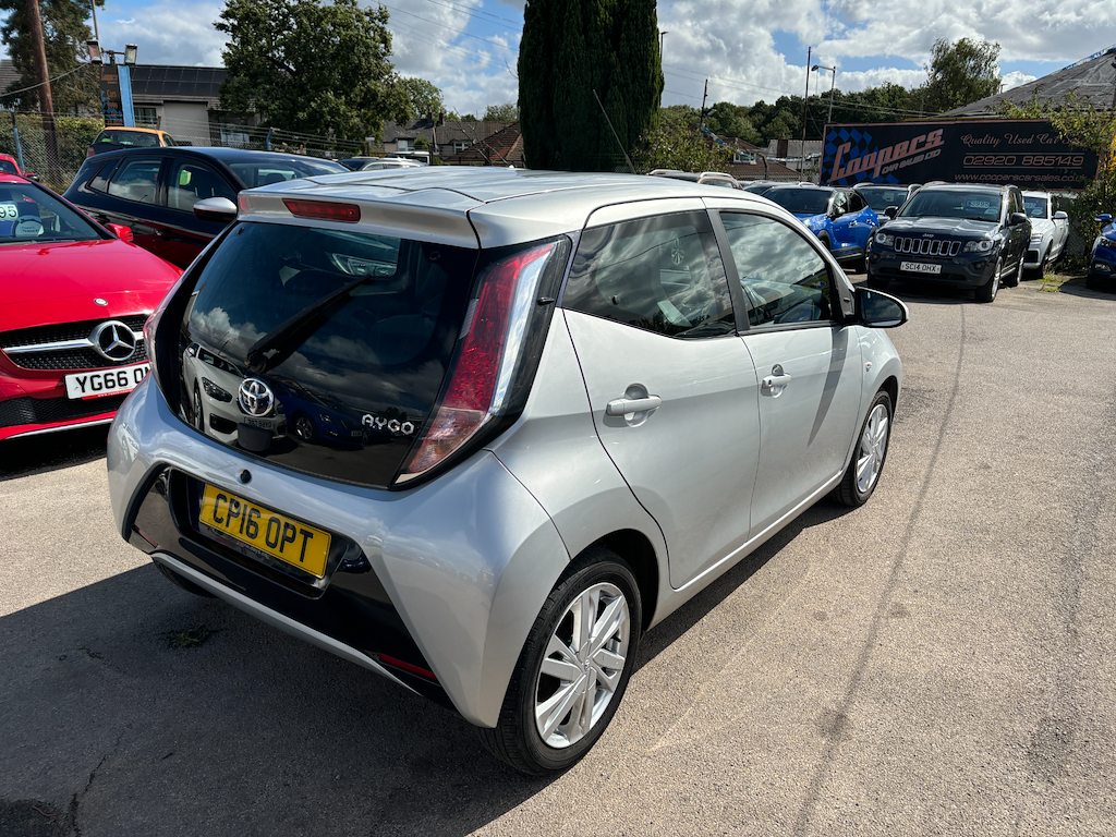 2016 16 TOYOTA AYGO