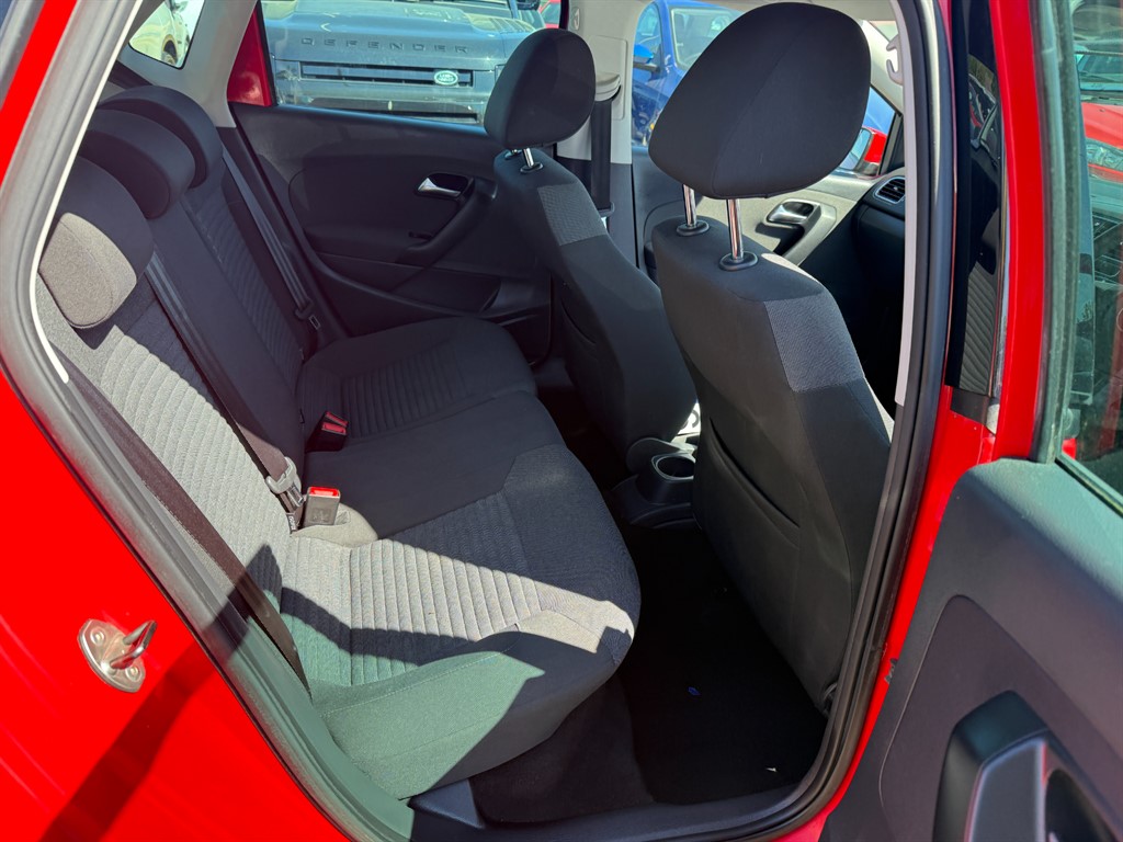2013 13 VOLKSWAGEN POLO