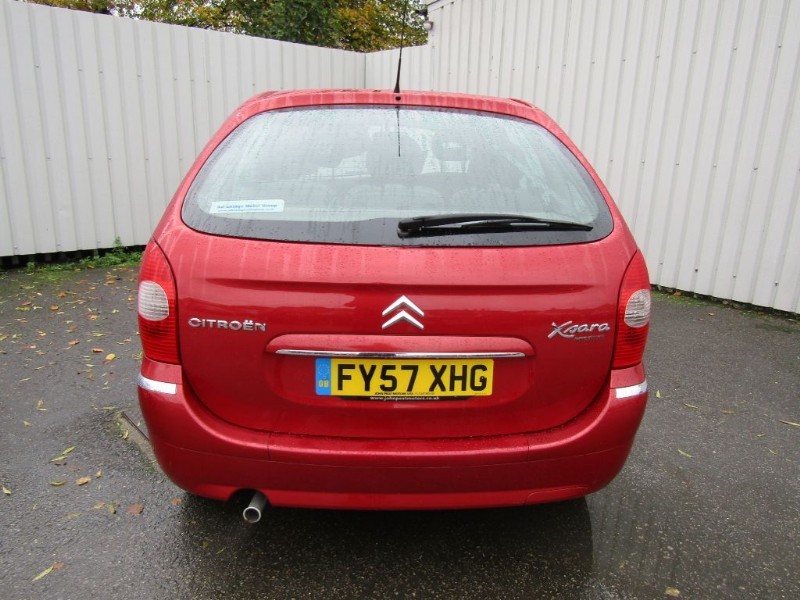 Citroen Xsara Picasso 1.6 16V Exclsuive 5dr Red FSH for sale - Sleaford ...