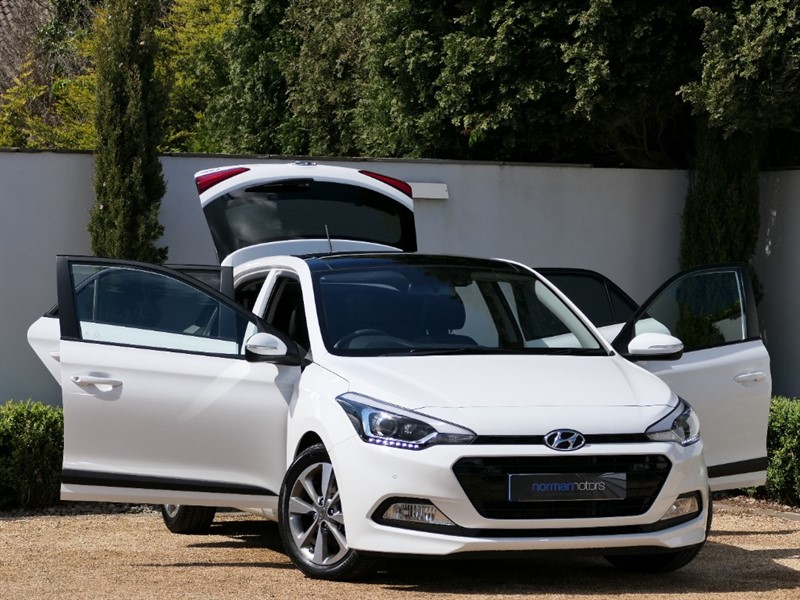 Used Polar White Hyundai i20 for Sale | Dorset