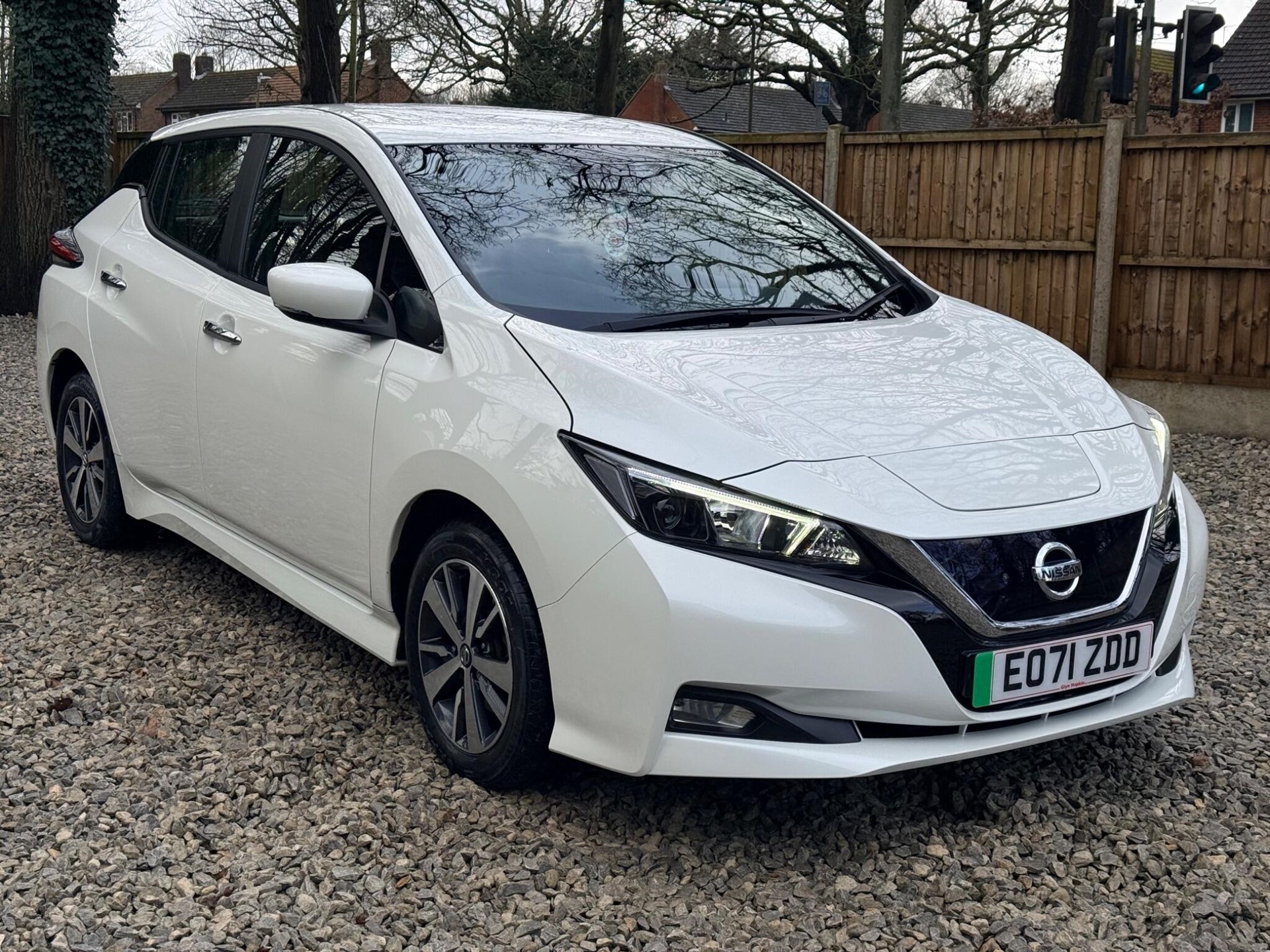 2021 NISSAN LEAF