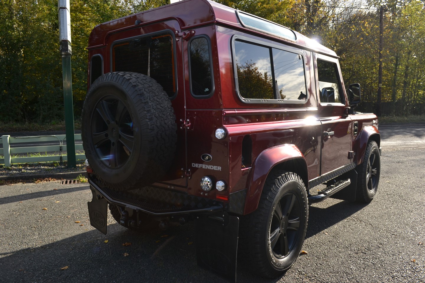 Used Land Rover Defender 90 'BESPOKE' TD XS for sale in Dorking, Surrey ...