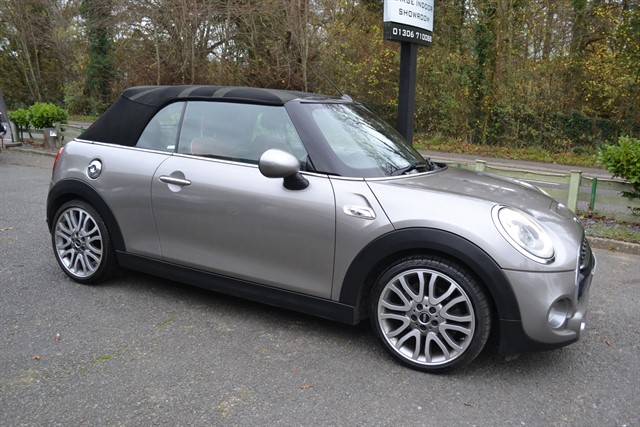 2016 MINI CONVERTIBLE