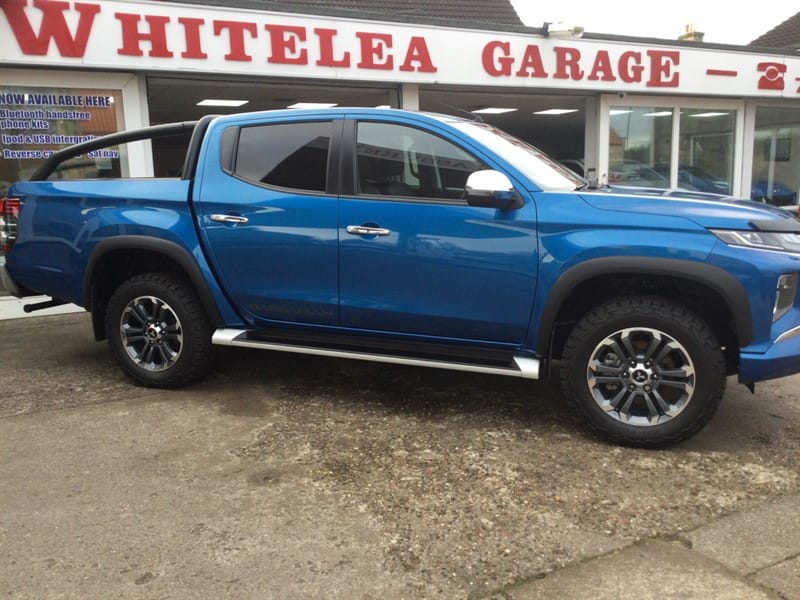 used Mitsubishi L200 DI-D BARBARIAN DCB in sheffield-south-yorkshire