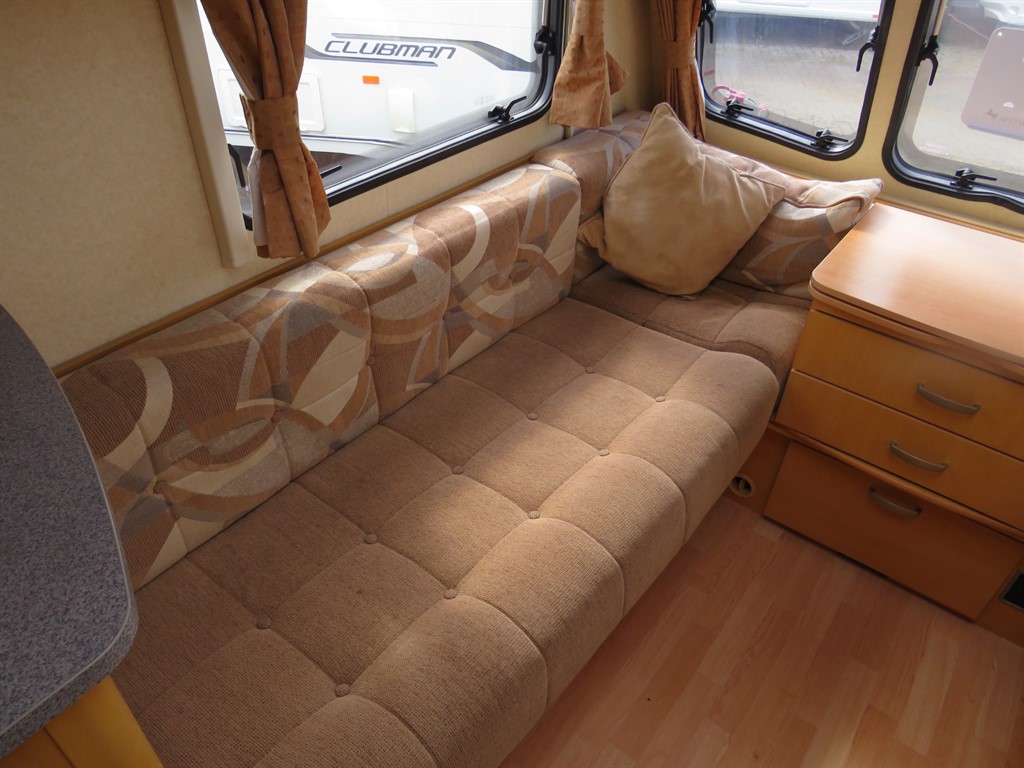 Used Bailey Ranger GT60 510/4 4 Berth With Bunks Full End bathroom for ...