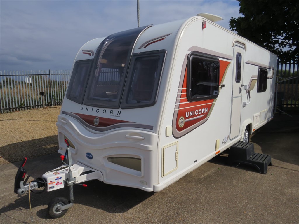 Used Bailey Unicorn Cadiz Caravan for sale in Sandy, Bedfordshire | The ...