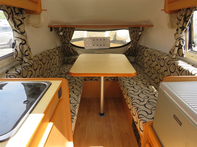 vuse go 700 ml Vermietung mini Wohnwagen GO-POD exklusiv nur bei uns! in Sachsen -  Ottendorf-Okrilla | Gebrauchter Wohnwagen gebraucht kaufen main image 1