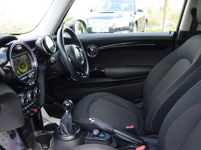 MINI Hatch