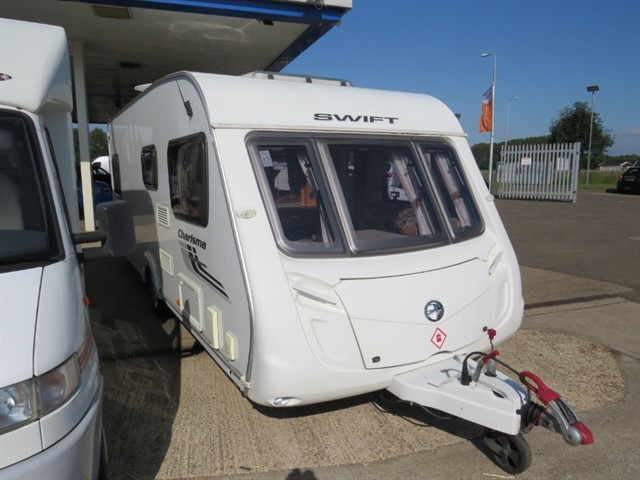 Swift Charisma 545