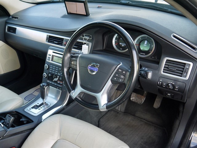 Volvo S80