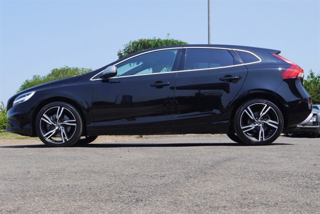 Volvo V40