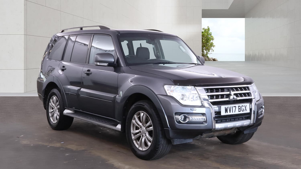 2017 Mitsubishi Shogun