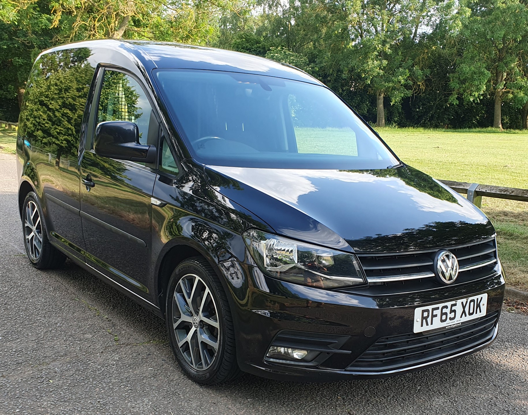 Used black Volkswagen Caddy for sale 