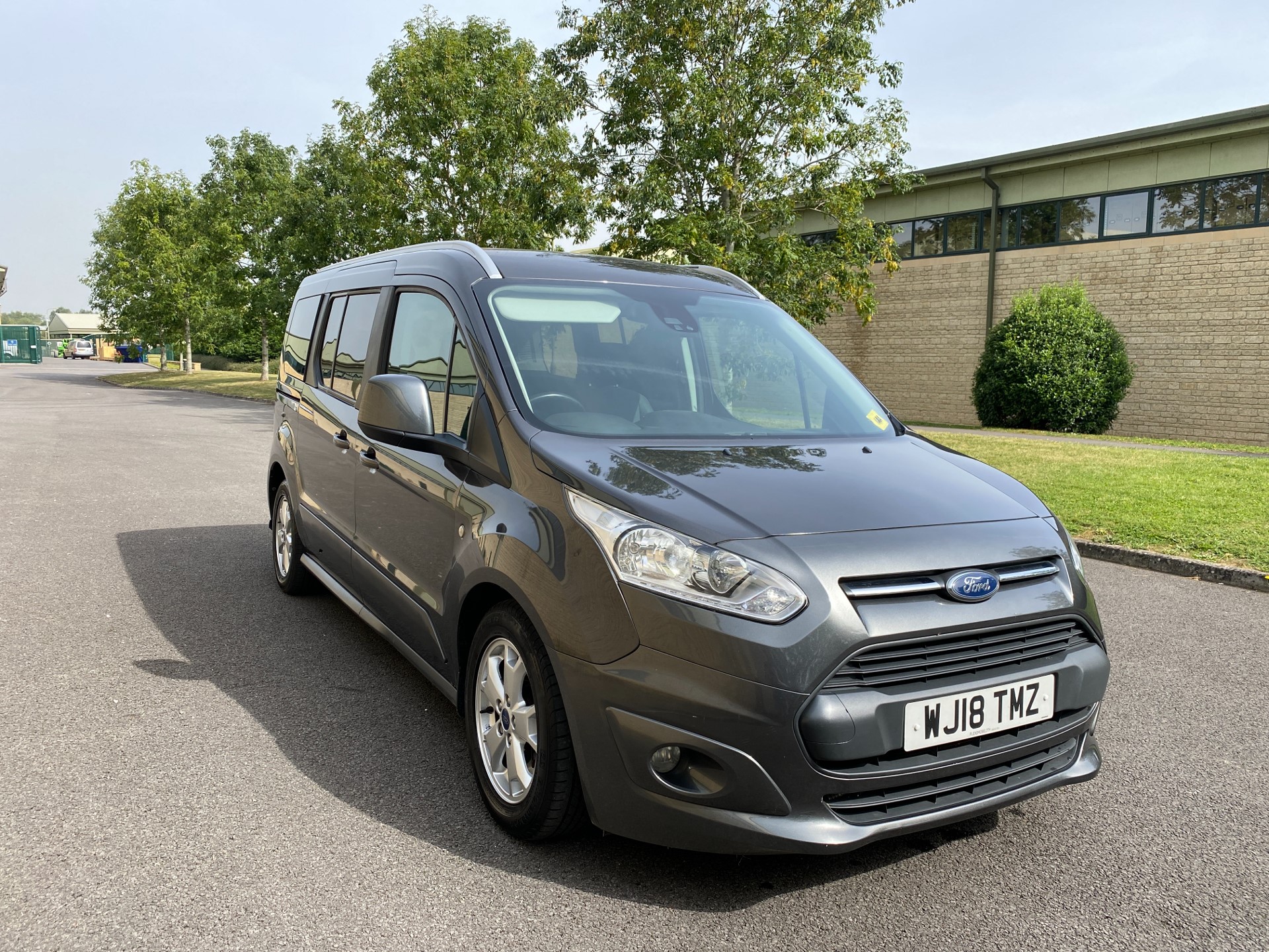 used ford tourneo connect automatic