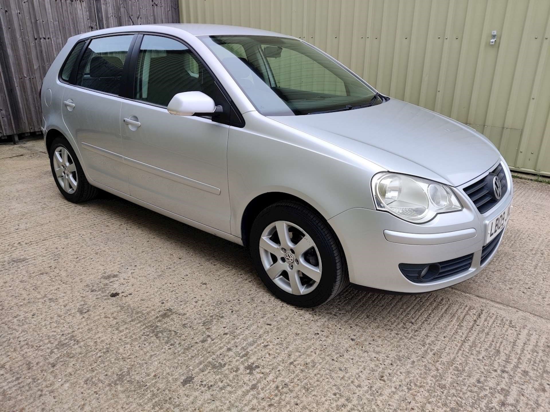Used Volkswagen Polo for sale in Bassingbourn, Hertfordshire | Roy Castle u0026  Co