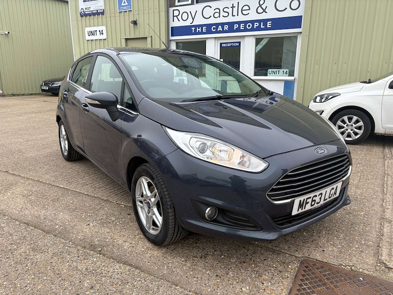 2013 FORD FIESTA ZTETEC 1.2L 5DR FORD FIESTA ZETEC ULEZ COMPLIANT 3,750 YEAR 2013 63... photo