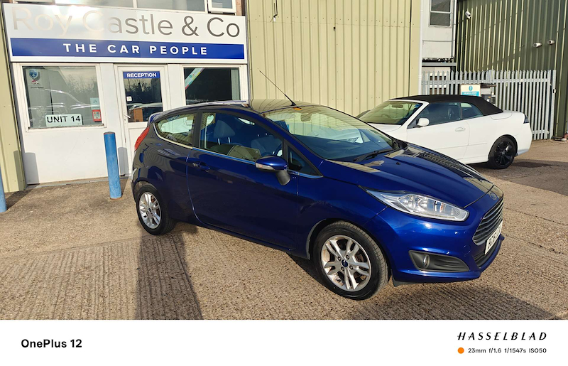 2016 FORD FIESTA 1.25 ZETEC HATCHBACK PETROL MANUAL EURO 6 ULEZ COMPLIANT 3,295 YEAR 2016... photo