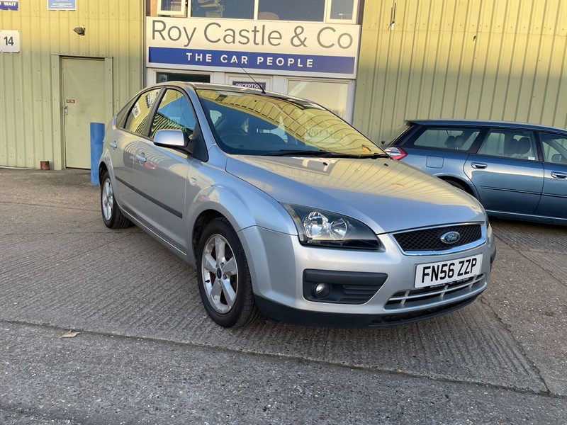 2006 FOCUS ZETEC CLIMATE 1.6L FORD FOCUS ZETEC CLIMATE ULEZ COMPLIANT 2,395 2,525 YOU... photo