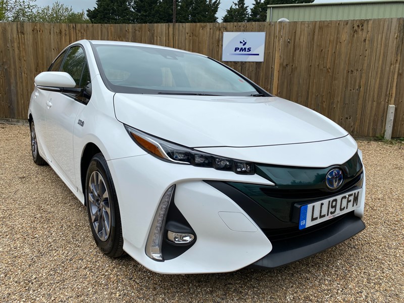used Toyota Prius PHEV BUSINESS EDITION PLUS in welwyn-hertfordshire