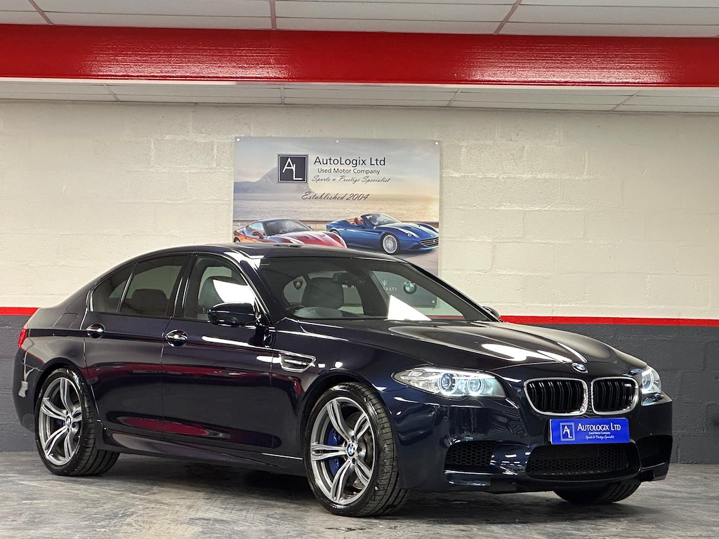2013 BMW M5 4.4L 4.4 V8 DCT Eur...