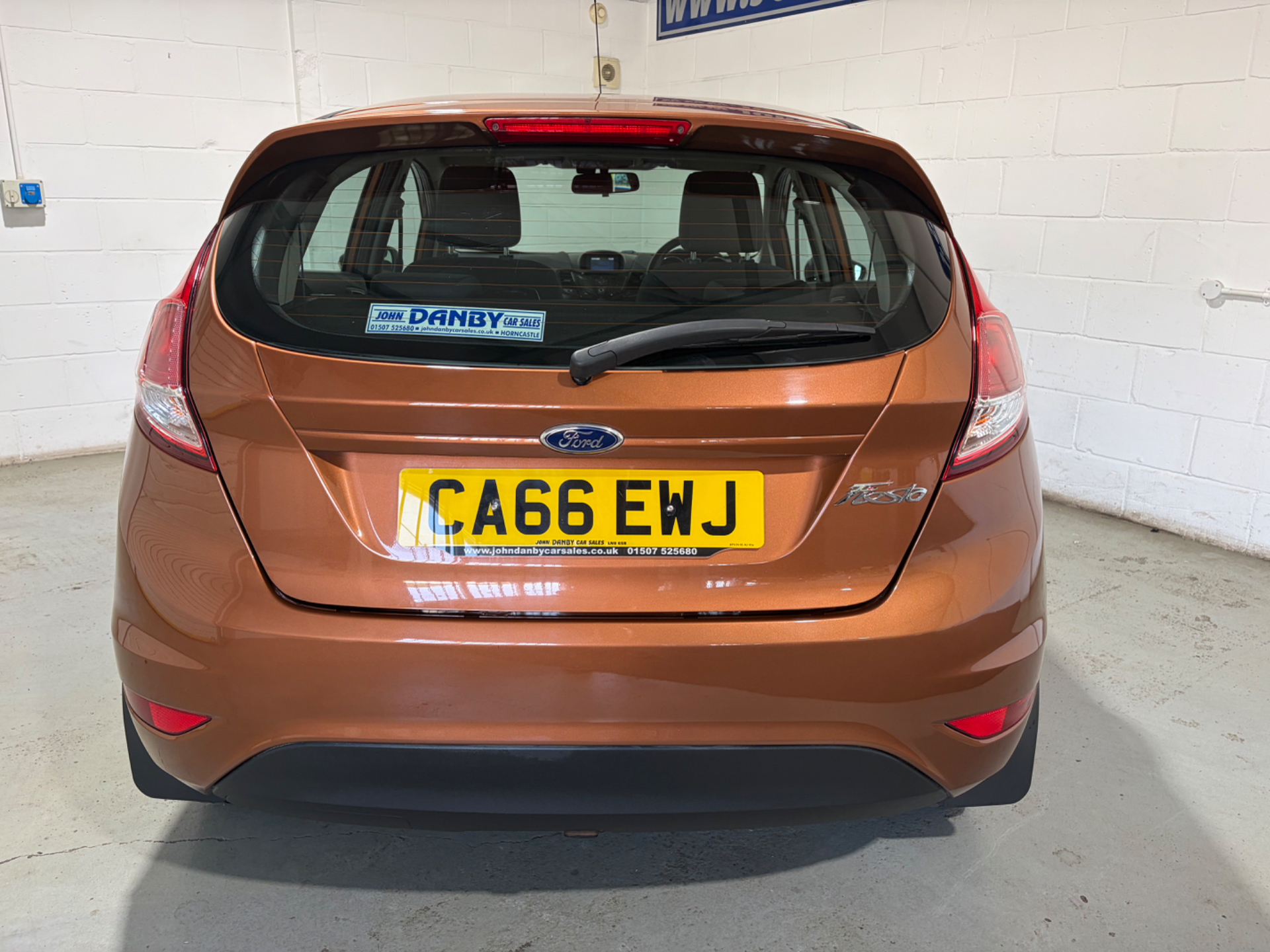 2016 Ford Fiesta thumbnail 8