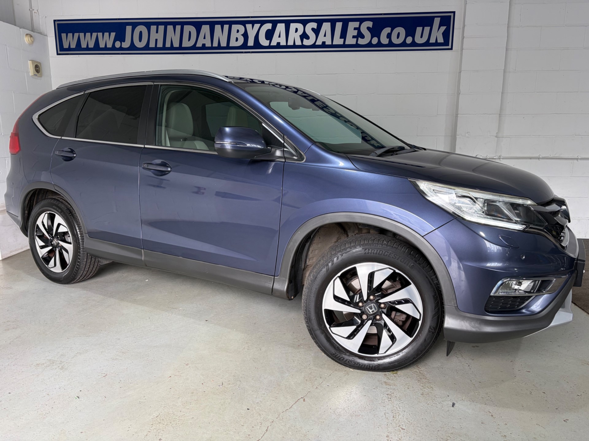2015 Honda CR-V — photo 1 of 5