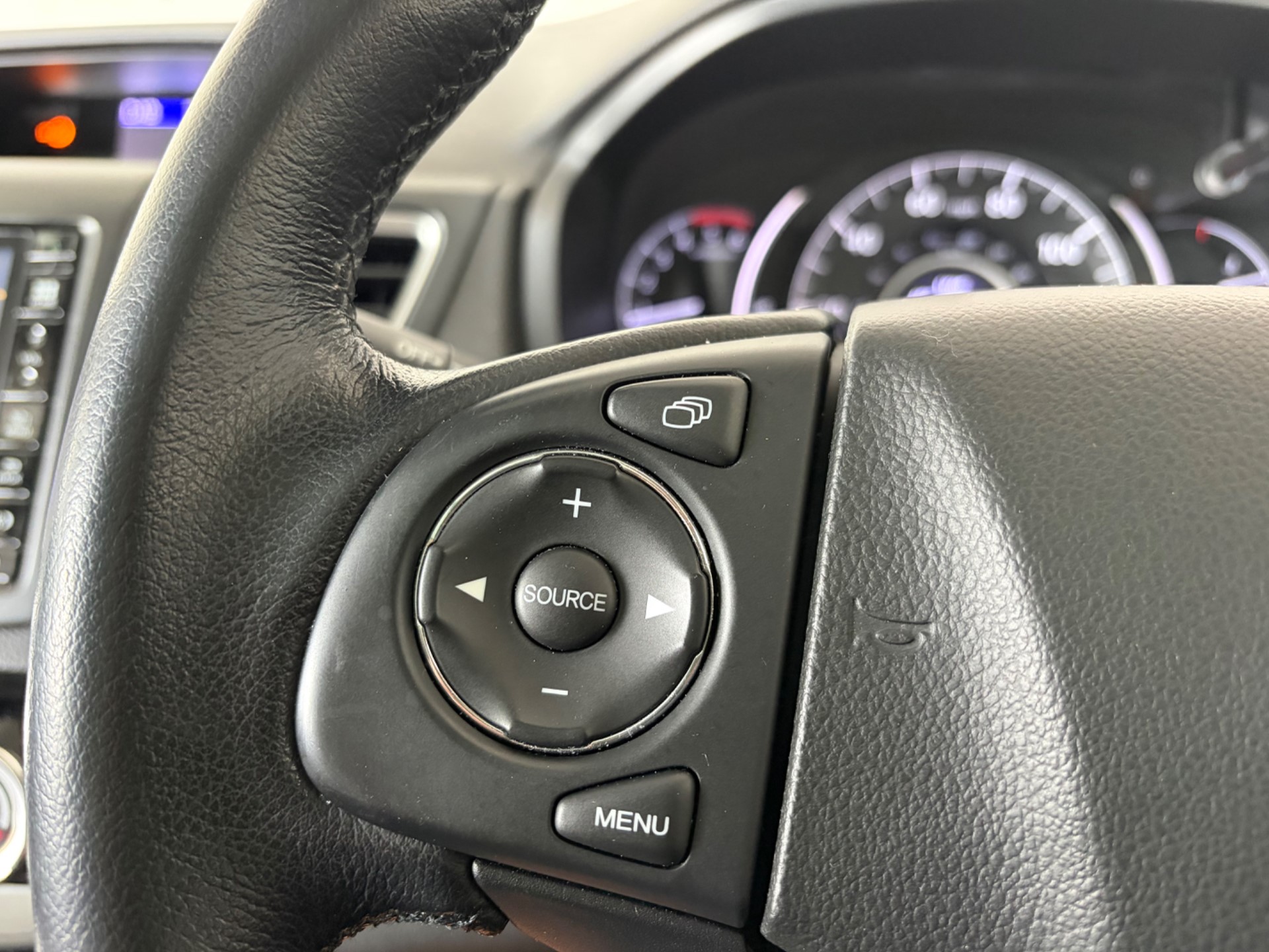 2015 Honda CR-V thumbnail 24