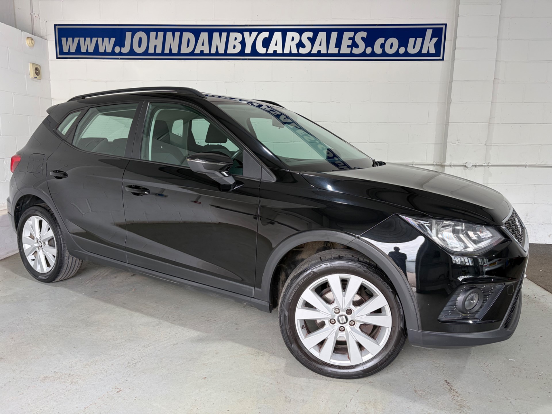 2019 SEAT Arona — photo 1 of 5