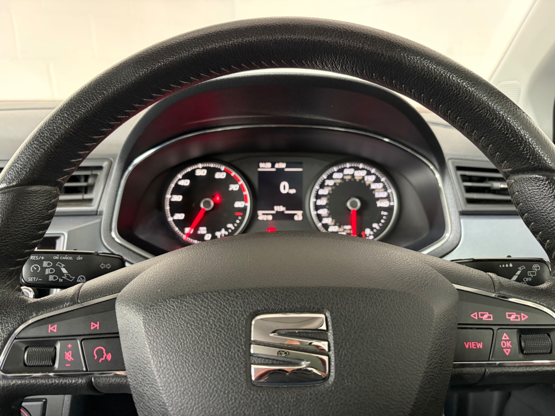2019 SEAT Arona thumbnail 17