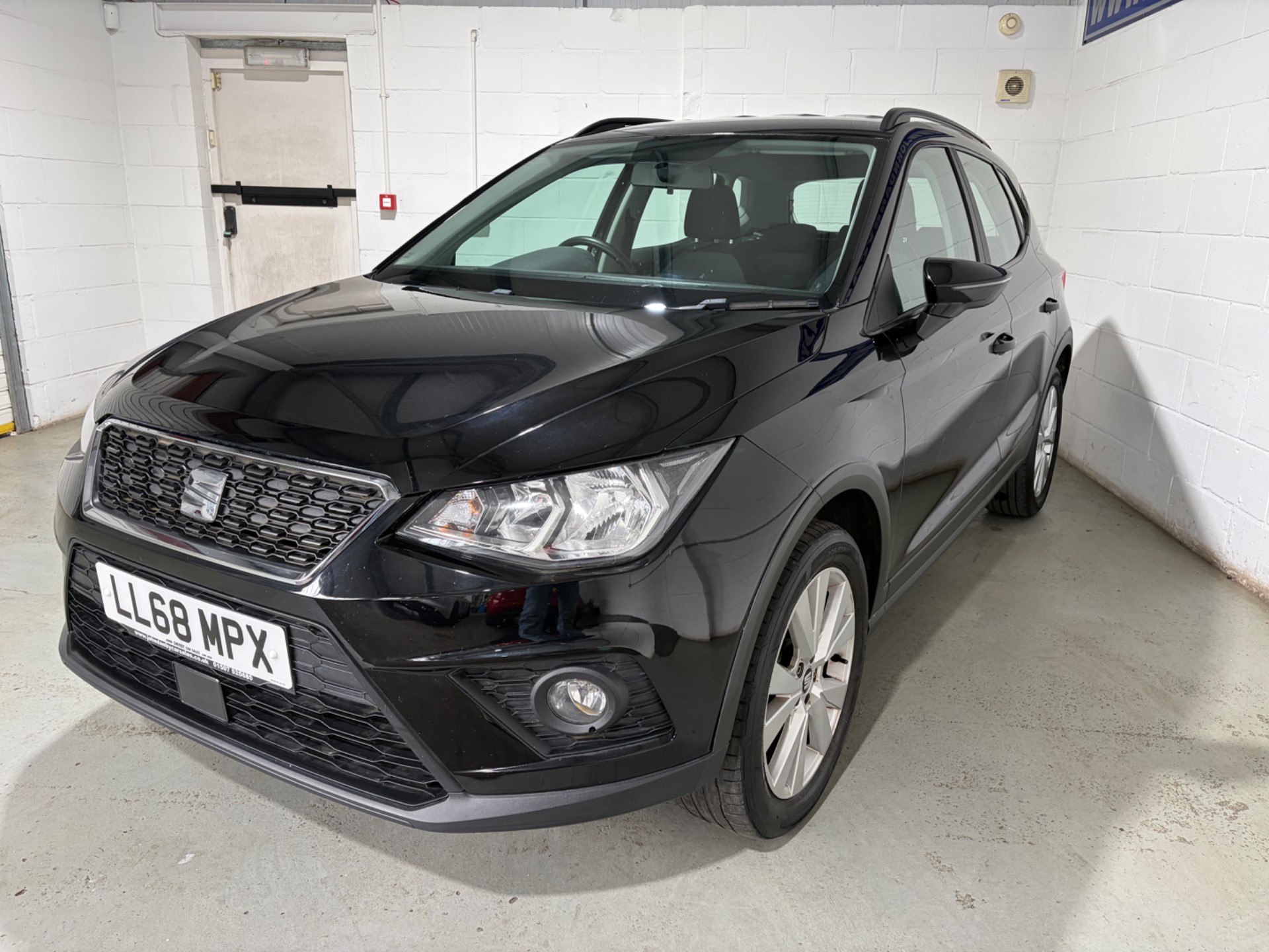 2019 SEAT Arona thumbnail 4