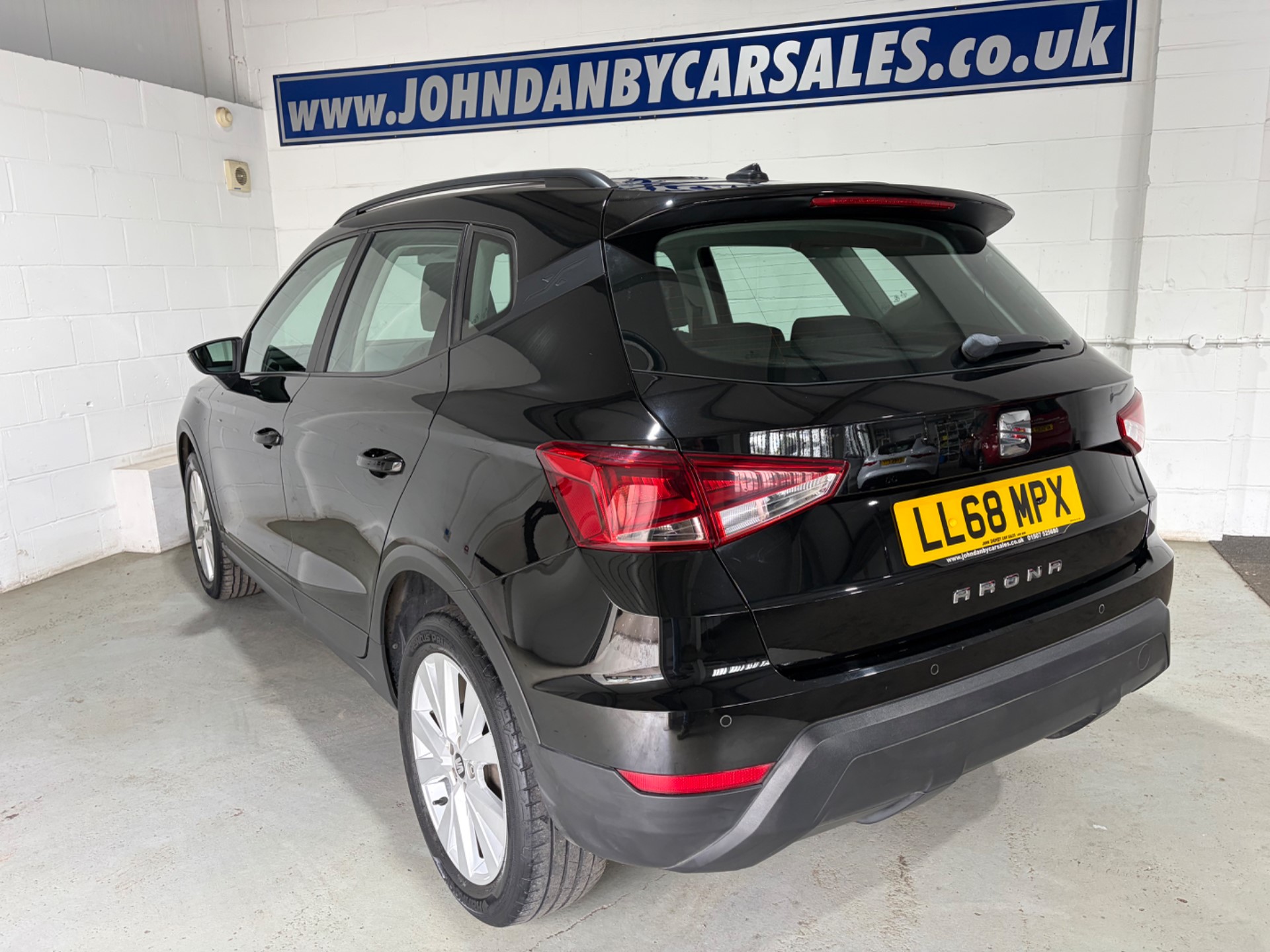 2019 SEAT Arona thumbnail 7