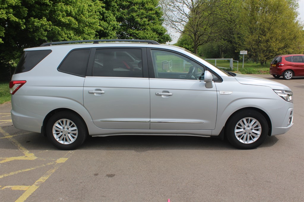 Used SsangYong Turismo from Ian Allan Motors