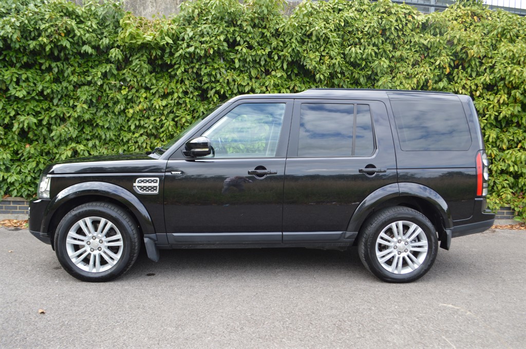 Land Rover Discovery 3.0 SD V6 HSE SUV 5dr Diesel Auto 4WD Euro 5 (s/s ...
