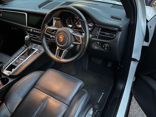 2020 Porsche Macan
