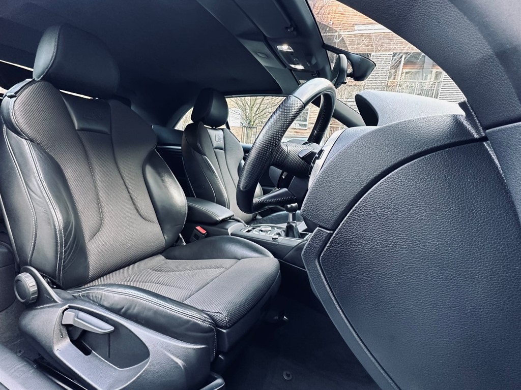 Audi a3 outlet s line seats