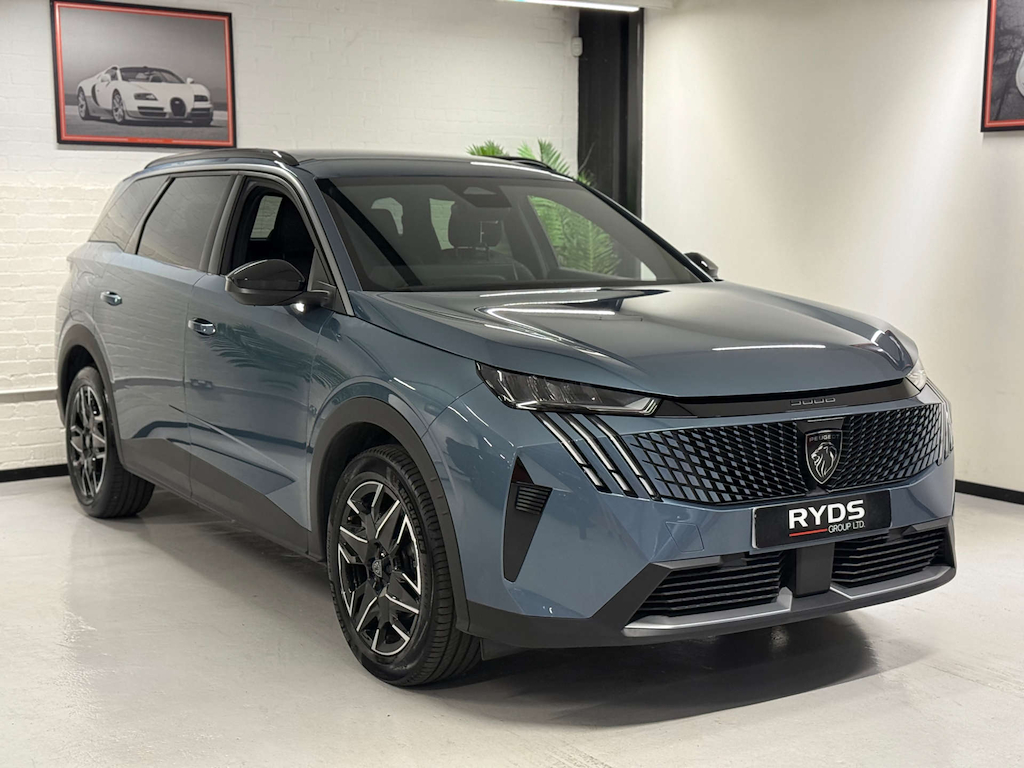 2025 Peugeot 5008
