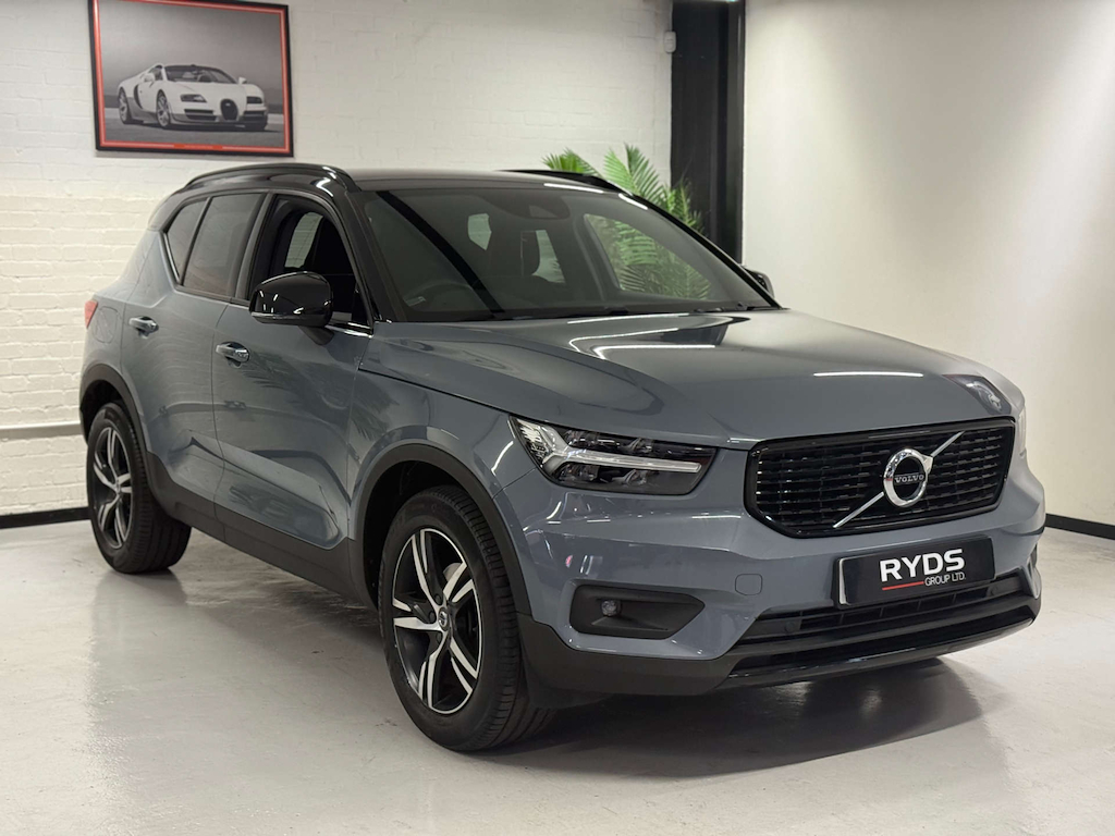 2020 Volvo XC40