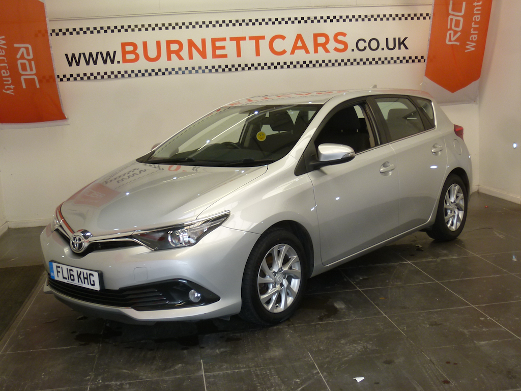 Toyota Auris