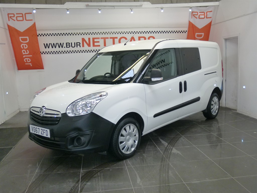 White vauxhall combo sales van