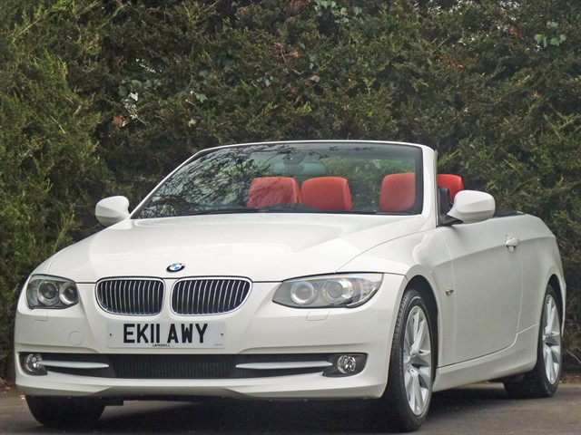 used BMW 325i 3.0 SE AUTOMATIC COUPE CONVERTIBLE in dorset