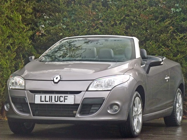 used Renault Megane DYNAMIQUE TOMTOM AUTOMATIC in dorset