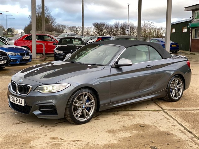 BMW M240i