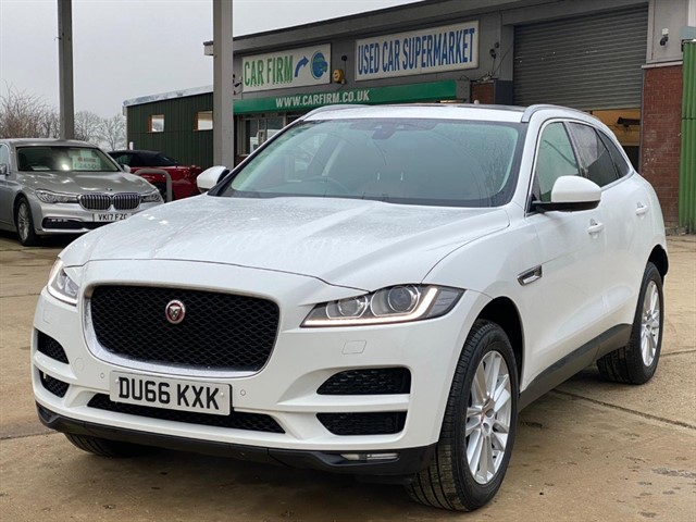 Jaguar F-Pace